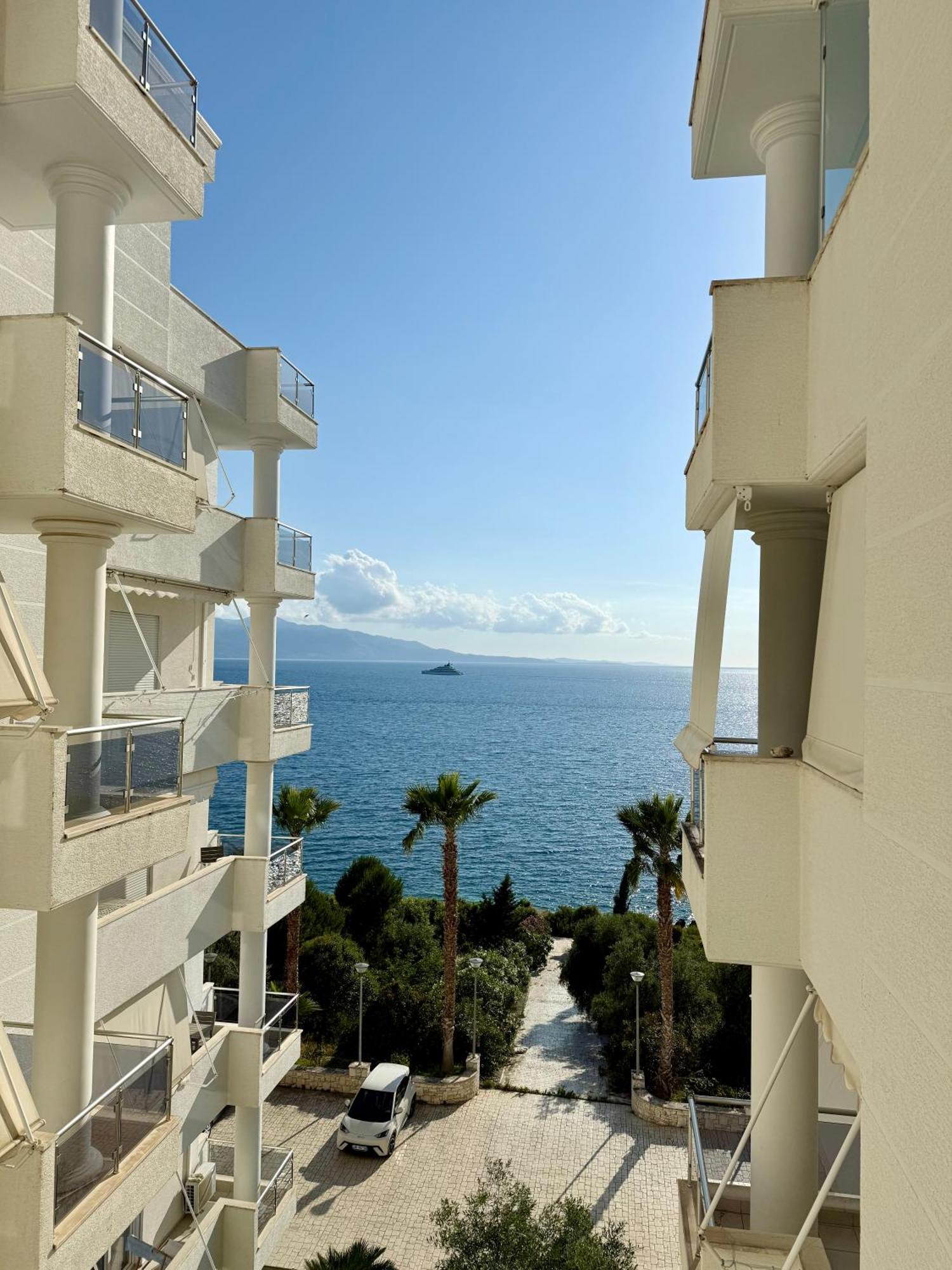 Limani Deluxe Apartments Sarande Exterior photo